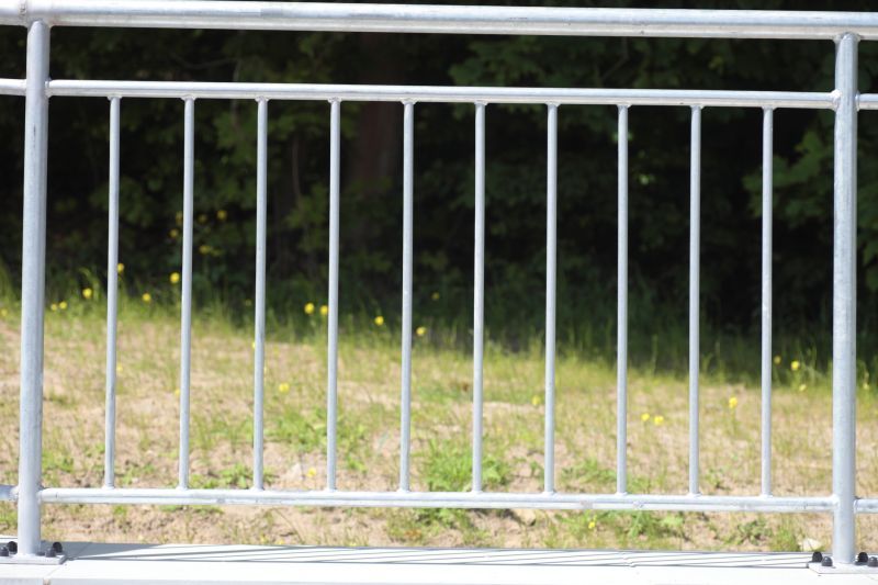 Metal Fence Construction in Des Moines, IA